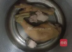 Illustration of how Buddha jumped over the wall 2