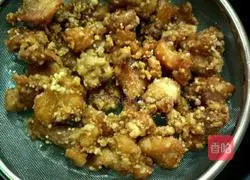 Illustration of how to make salted crispy chicken 12