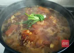 Illustration of Braised Pork Claws 12