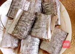 Illustration of how to cook hairtail fish with black bean sauce 1