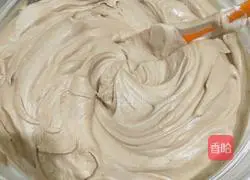 Illustration of how to make imp cake 4