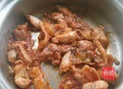 Illustration of how to make original barbecue chicken pizza 8