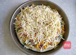 Illustration of how to make vegetable and ham pizza 8