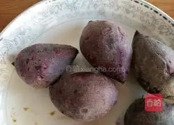 Illustration of how to make two-color hair cake 3