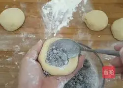 Illustration of how to make sandwich bread 6