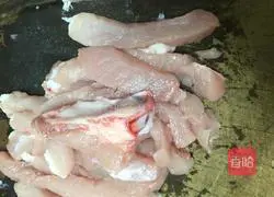 Illustration of how to make salt and pepper strips 2