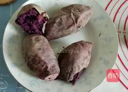 Illustration of how to make yam and purple sweet potato cake 6