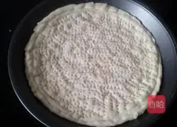 Illustration of how to make simple pizza crust 7