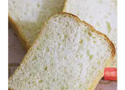 Illustration of how to make coconut milk toast 18