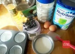 Blueberry Popped Coconut Sponge Cake Recipe Illustration 1