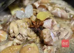 Illustration of how to make braised chicken and rice 8