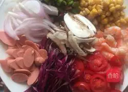 Pictures of how to make sausage pizza 2