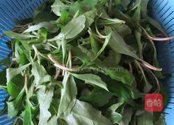 Illustration of how to make cold fragrant dried malan head 1