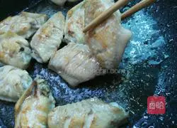 Illustration of braised chicken wings in oyster sauce 5