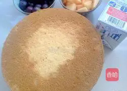 Illustration of how to make fruit cream cake 1