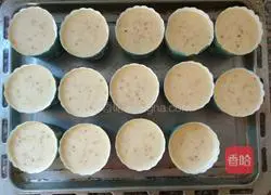 Illustration of how to make old-fashioned waterless cupcakes 10