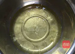 Qi Illustration of how to make wind cake rolls 1