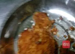 Illustration of how to make Pipa chicken legs 8