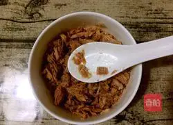 Illustration of how to make tuna sushi 6