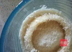 Illustration of how to make fried onion rings 5