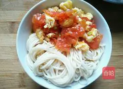 Illustration of how to make braised noodles with eggs and tomatoes 10