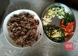 Illustration of how to make fried chicken gizzards with kimchi 4