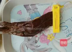 Strawberry Jam Cake Roll Recipe Illustration 11