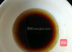 Illustration of how to mix shrimp, rapeseed and vermicelli 7