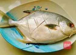 Illustration of home-style braised pomfret 1