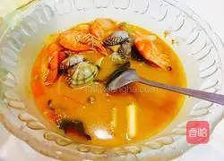 Thai Tom Yum Seafood Soup Recipe Illustration 10
