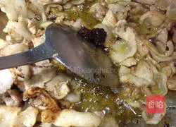 Illustration of how to make fried pork with sauce 6