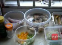 Illustration of how to make Spanish baked rice 1