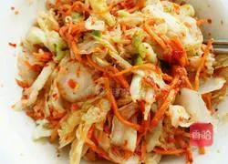 Illustration of making homemade kimchi 7