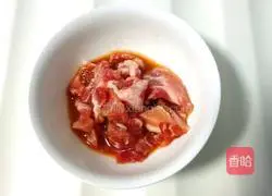 Illustration of how to make fried pork with rape and tofu 5