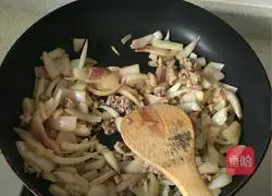 Toast Pizza Recipe Illustration 3