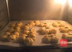 Flower Bread Recipe Illustration 15