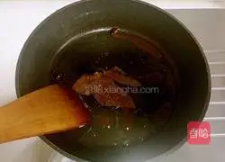 Illustration of how to make rock sugar elbow 7