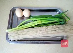 Illustration of how to make fried rice noodles 1