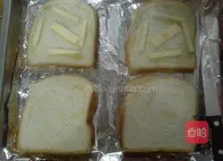 Illustration of how to make toast 2