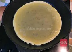 Illustration of how to make bacon, lettuce and egg rolls 5