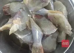 Braised chicken fish with ginger paste Practice illustration 2