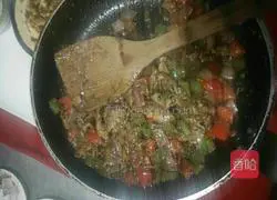 Black pepper beef pizza Practice illustration 5