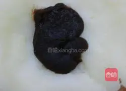 Illustration of how to make Osmanthus Yam Bean Paste Cake 4