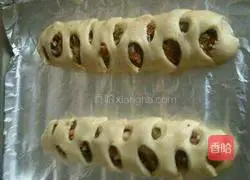 Illustration of how to make high-gluten fruit flower bread 4