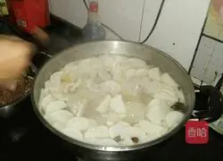 Illustration of how to make vermicelli radish meatball soup 5