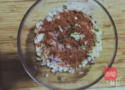 Illustration of how to make radish kimchi 9