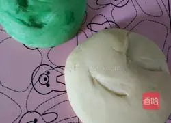 Milk-flavored two-color bread recipe 4