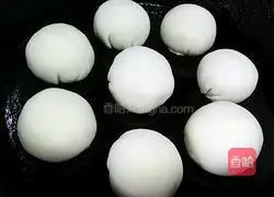 Illustration of how to make door nail meatloaf 6