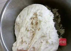 Illustration of how to make mellow milk buns (medium seeding method) 3