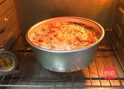 Illustration of how to make seaweed, sesame and meat floss cake 16